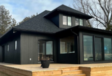 The Ultimate Guide to Selecting the Ideal Siding Color for Your Woodbury Property